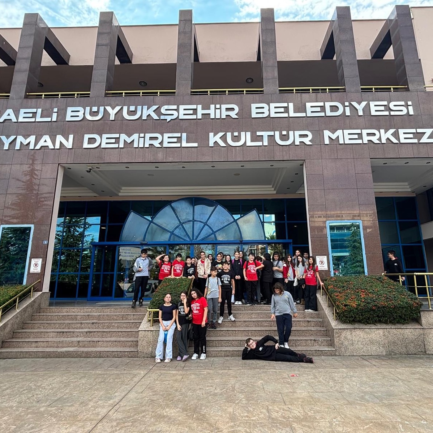 Öğrencilerimizle Cumhuriyet Bayramı Sergi Ziyaretimiz