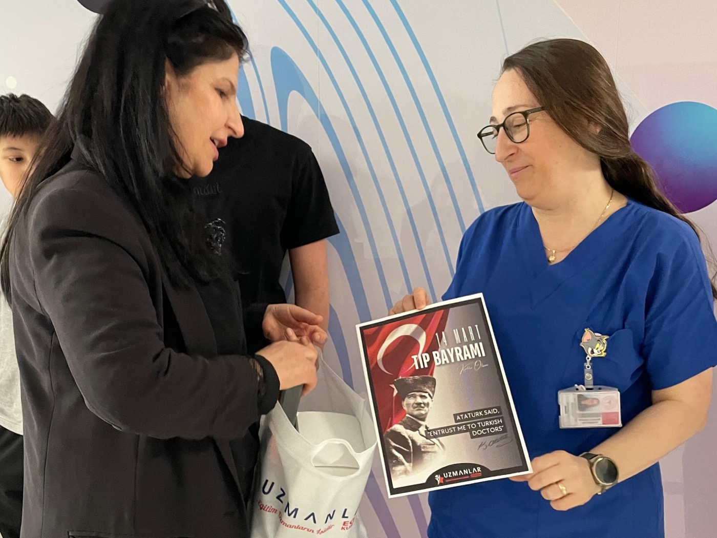 14 Mart Tıp Bayramı dolayısıyla sağlık çalışanlarının gününü